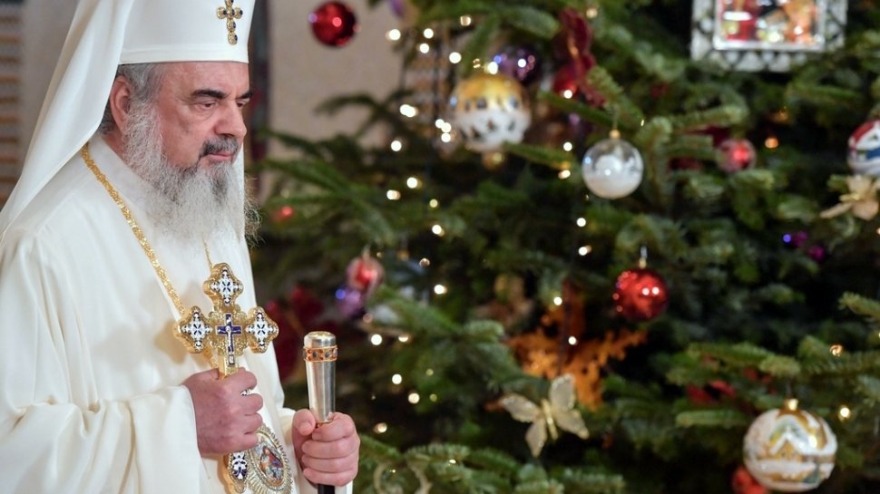 Patriarhul Daniel, mesaj pentru credincioși: „Crăciunul este sărbătoarea darurilor spirituale şi materiale”