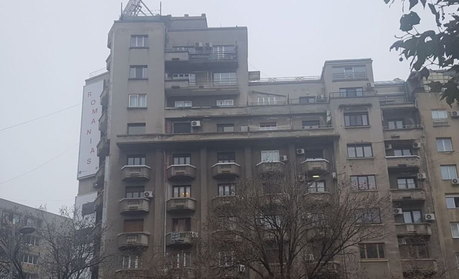 Povestea unui bloc din București. Mărturiile unui preot de la Revoluție: „Băiatului meu i-a trecut un glonț pe la ureche”
