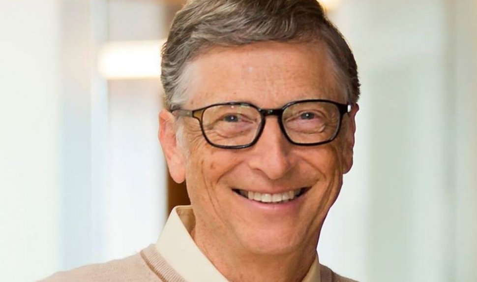 Bill Gates, Secret Santa pentru o utilizatoare de pe Reddit. Tânăra a primit un pachet uriaș de 36 de kilograme