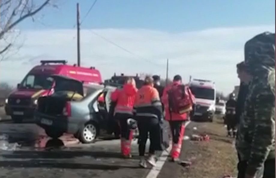 Femeia rănită în accidentul în care a fost implicat Daniel Chițoiu, transferată la București