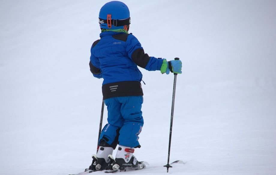 Accident grav pe pârtia de schi de la Sinaia. Copil de 10 ani, luat cu elicopterul SMURD