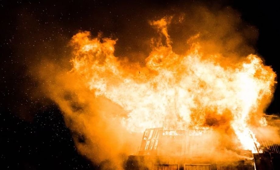 Cabana socrului vicepreşedintelui CJ Maramureş, incendiată