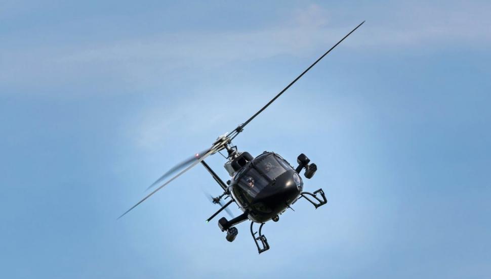 Doi piloți militari au murit după ce elicopterul în care se aflau s-a prăbușit 