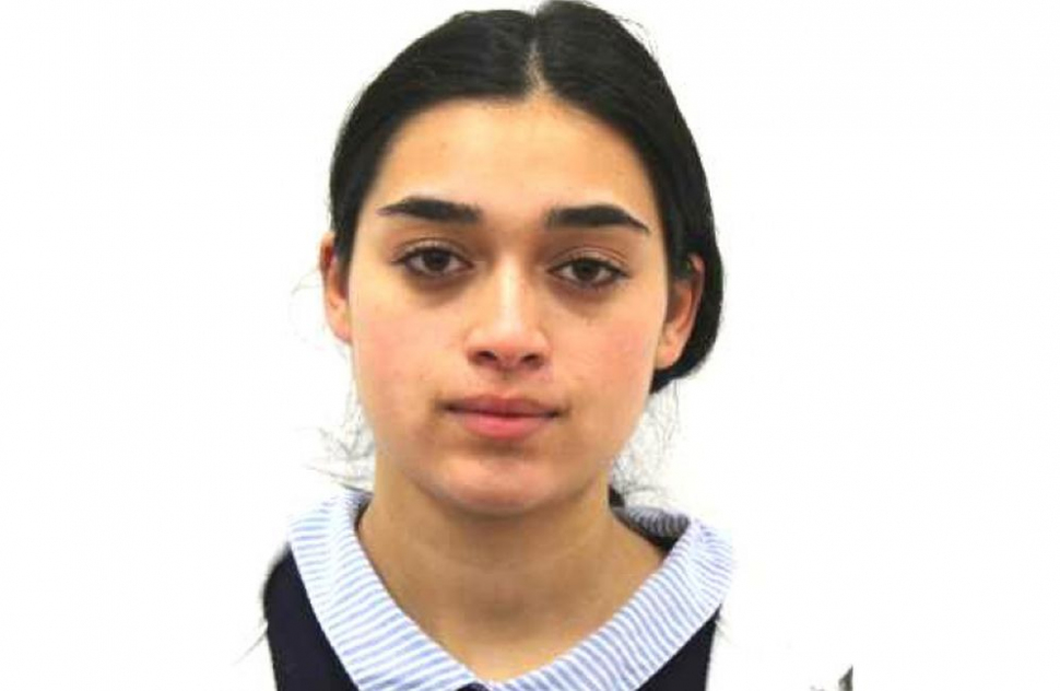 Andreea Sabrina Nedea are 18 ani și a dispărut de acasă de câteva zile. Disperat, tatăl ei a alertat Poliția. Sună la 112 dacă ai văzut-o!