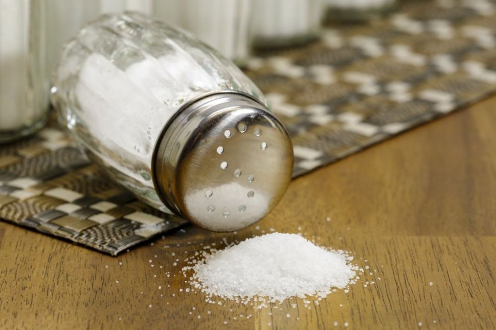 De ce nu e bine să mâncăm sare iarna
