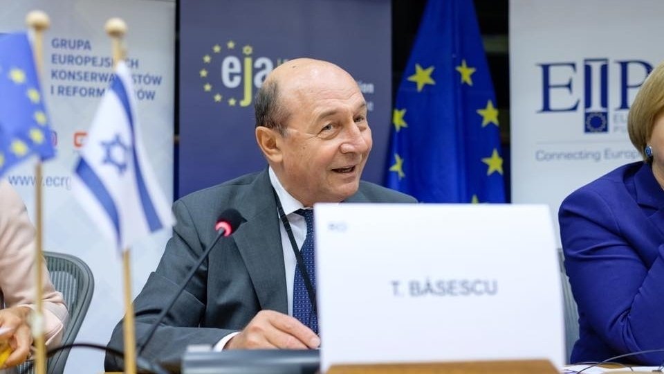 În 2003, primarul Băsescu propunea ca romii să fie ținuți în ghetouri