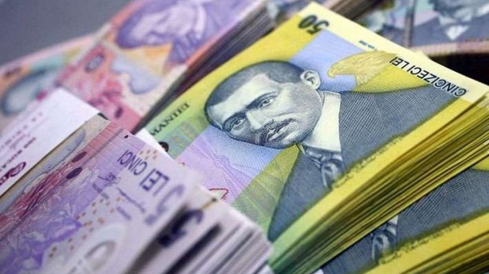 Un bărbat din Iași s-a trezit din greșeală cu 130.000 de lei în conturi și a rămas cu banii