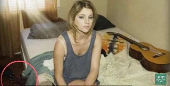 Soțul ei a plecat din țară cu munca. Când a ajuns la hotel, i-a cerut femeii o poză pe WhatsApp! După ce s-a uitat bine la ea i-a cerut instant divorțul   639323