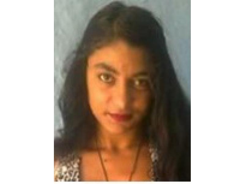 Andreea Pavel are 18 ani și a dispărut de acasă de mai bine de o săptămână. Tânăra a fost văzută ultima dată la unchiul ei (FOTO) 639818