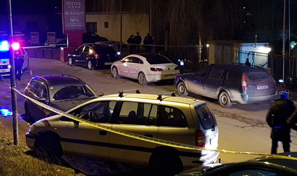 Tânără de 30 de ani, din Bacău, găsită moartă într-o mașină. Soțul ar fi înjunghiat-o și apoi ar fi încercat să se sinucidă