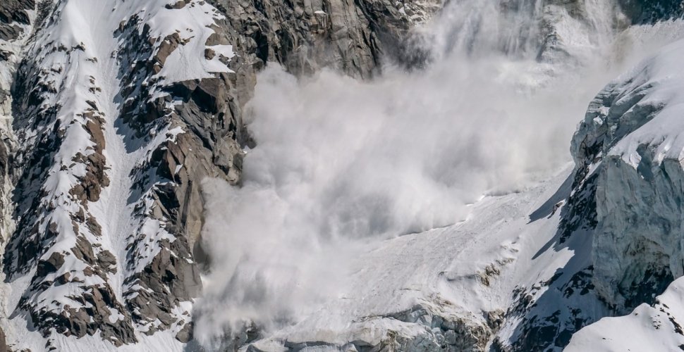 Cel puțin 39 de persoane și-au pierdut viața în urma avalanșelor din Turcia