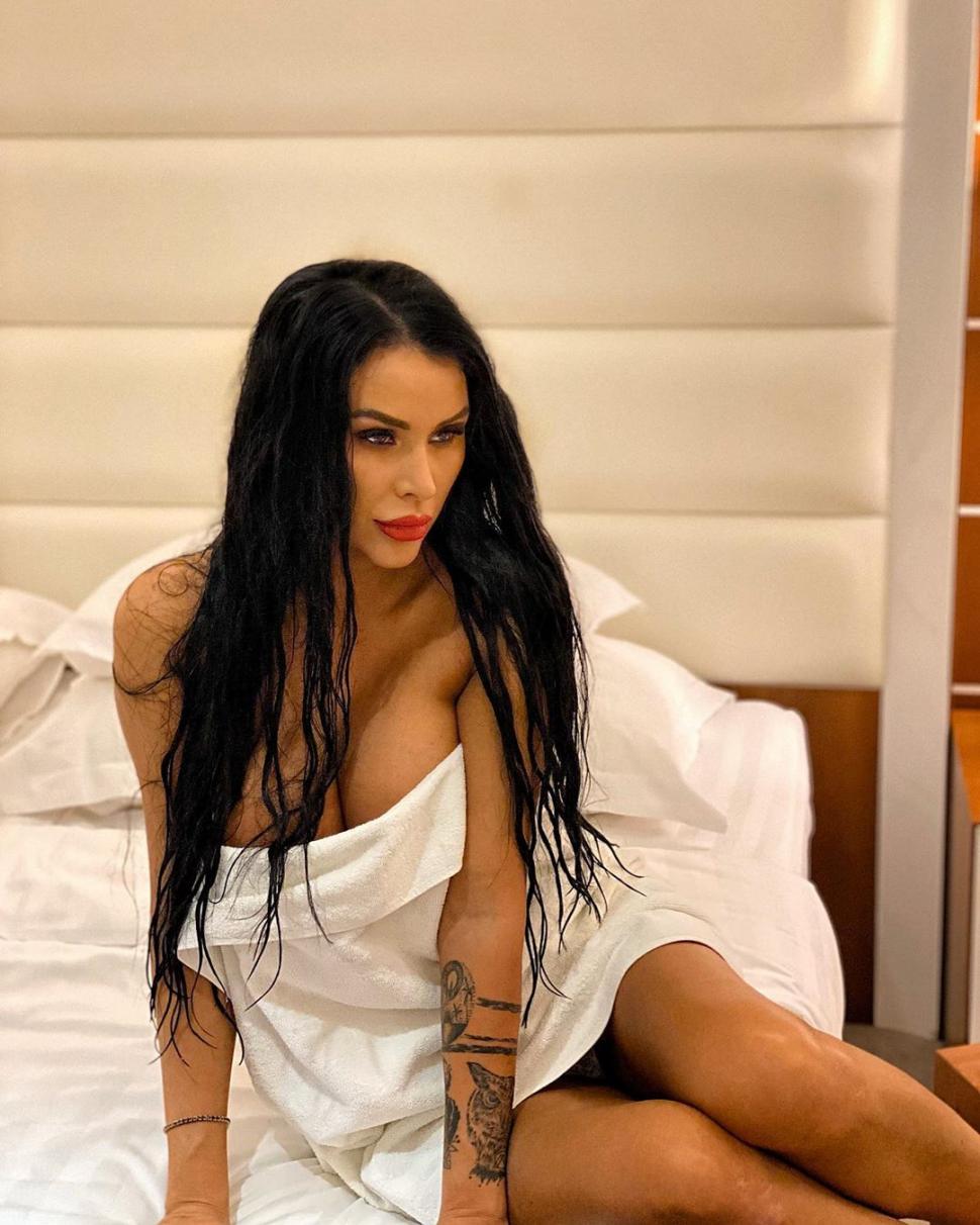 Daniela Crudu, bătută de iubitul ei și transportată de urgență la spital 643331