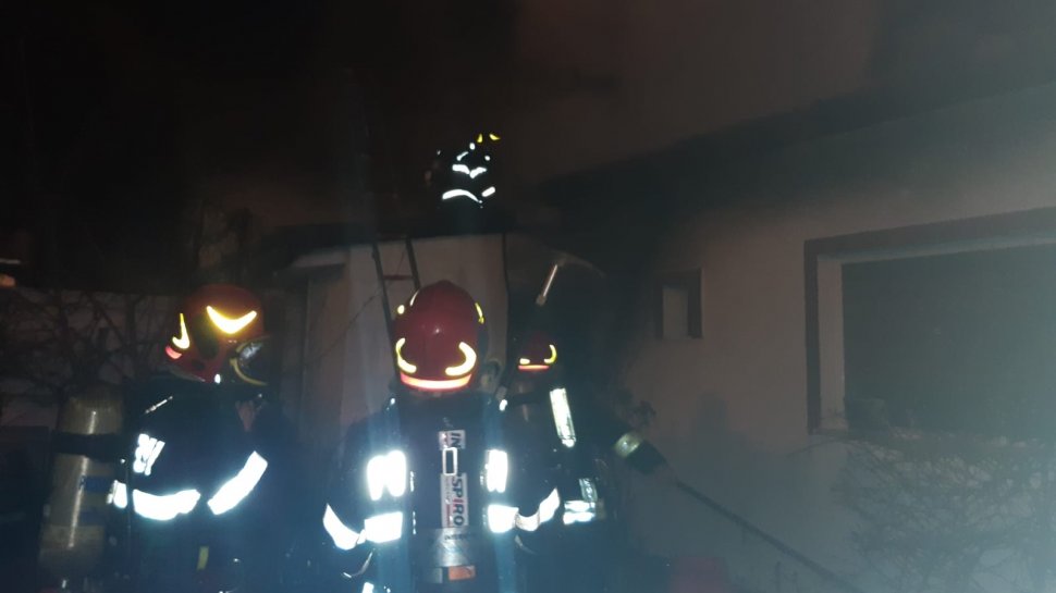Incendiu la un hotel din Păltiniş. Peste 100 de persoane, evacuate