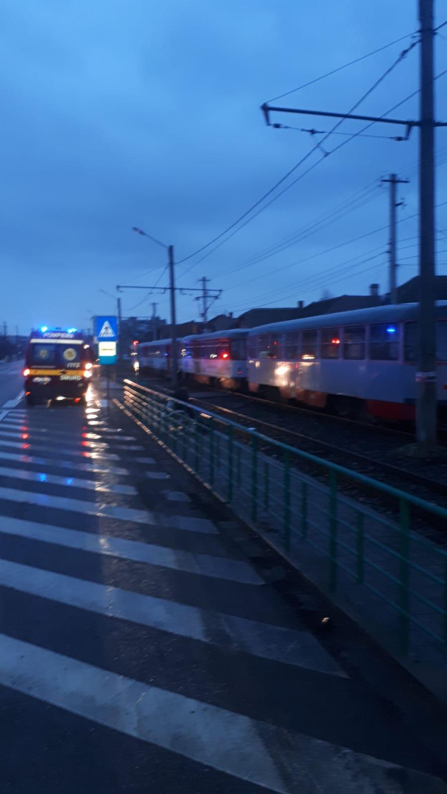 Accident înfiorător la Arad. Femeie moartă, după ce a fost călcată de tramvai 644410