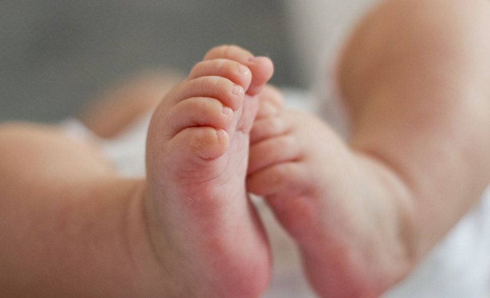 Un copil de trei luni a murit nevinovat într-un spital din Suceava, din cauza birocrației