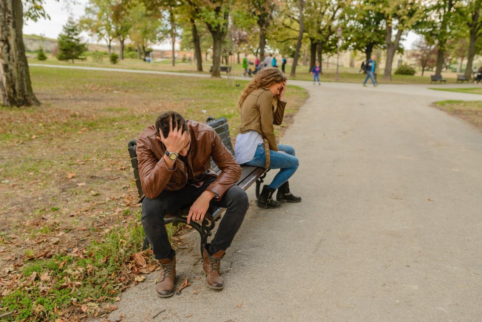Bărbat de 40 de ani din Târgoviște, caftit serios de nevastă. Omul a sunat de urgență la 112