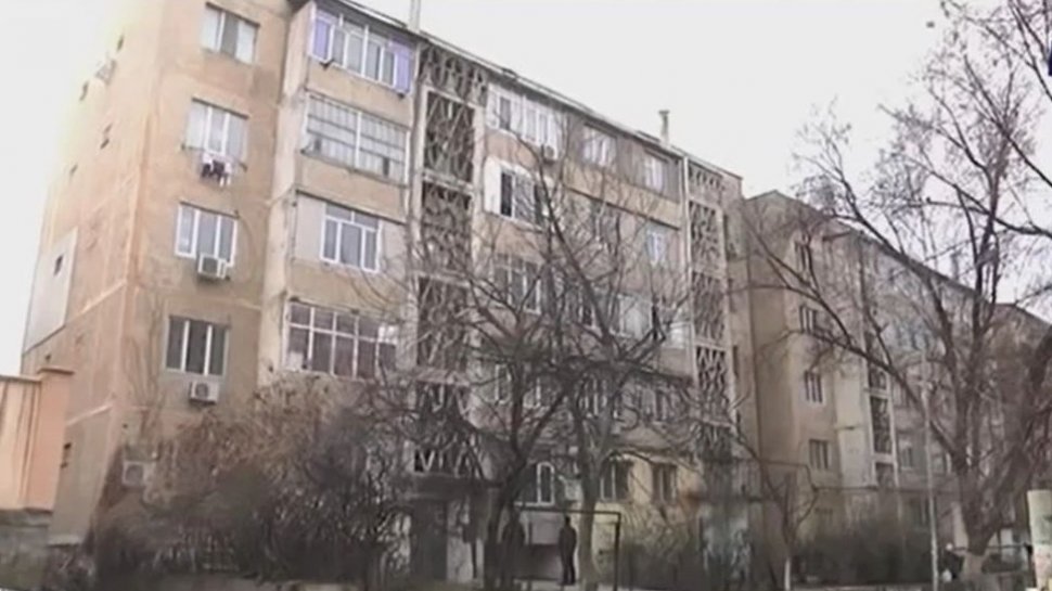 S-a repetat tragedia de la Timișoara! Un bebeluș a murit după ce vecinii au pulverizat în apartament un insecticid extrem de toxic