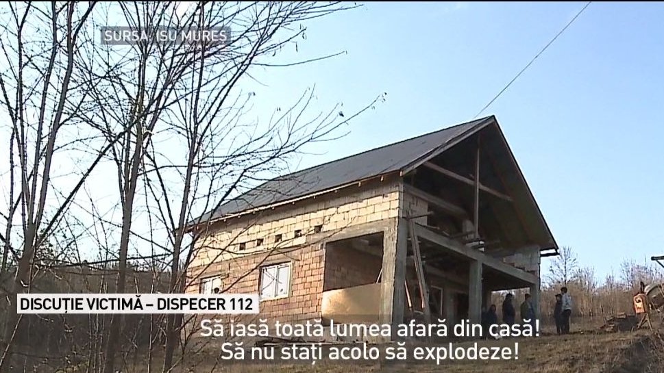 Interviu cu operatorul de la 112 care a salvat viaţa a patru oameni din Mureş. Casa lor a explodat imediat după ce au ieşit afară - VIDEO