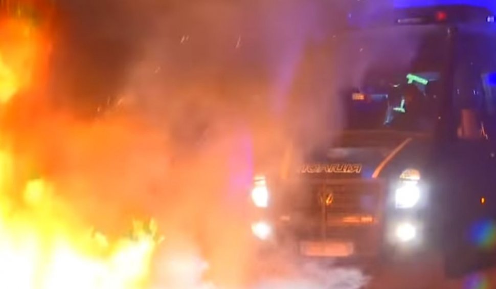 Proteste violente, incendii şi lupte de stradă în Ucraina de teama infecţiei cu coronavirus