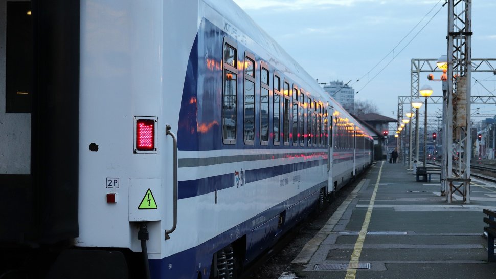 Un tren din Italia a fost oprit la frontiera cu Austria. Două pasagere, suspecte că ar fi infectate cu coronavirus, au fost testate