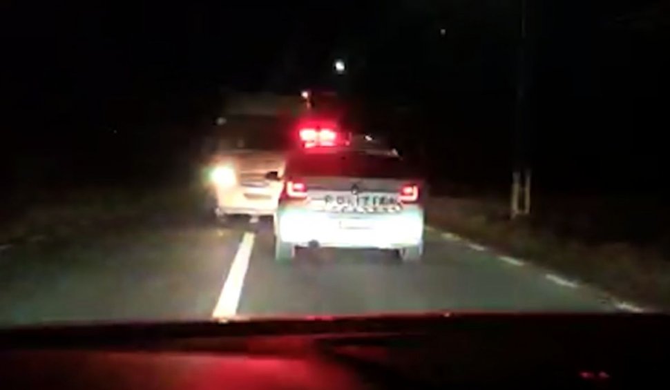 Un şofer contrabandist a fugit cu spatele de Poliţie, în Capu Codrului, Suceava
