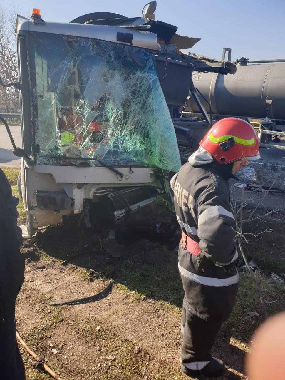 Bărbat prins sub mașină după un accident grav care s-a produs în Giurgiu 648014