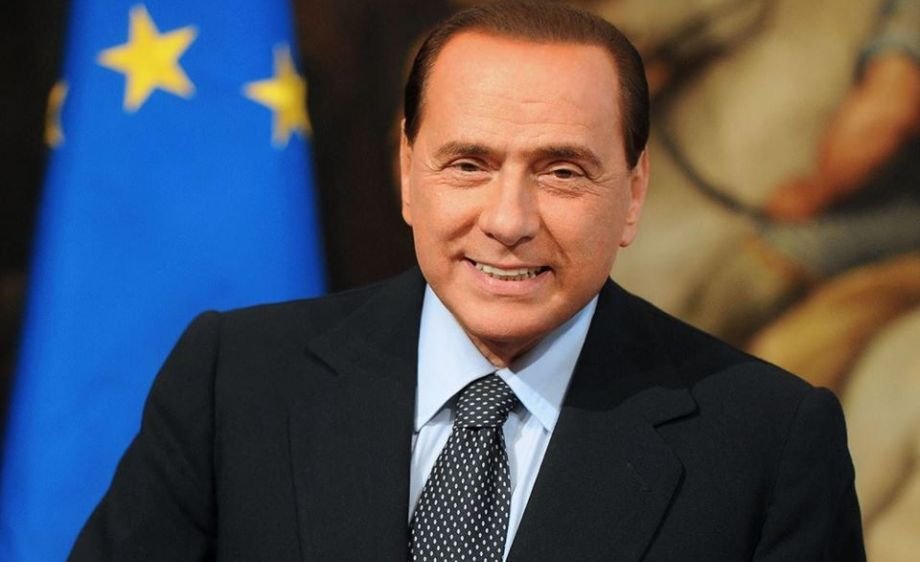 Berlusconi s-a despărţit de iubita mai tânără cu aproape 50 de ani, pentru o deputată şi mai tânără