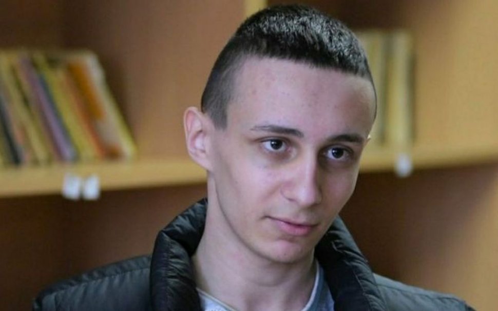 Povestea uluitoare a hackerului ucis în stil mafiot la Bacău. Avea 6 ani atunci când a început să înveţe fraudele online