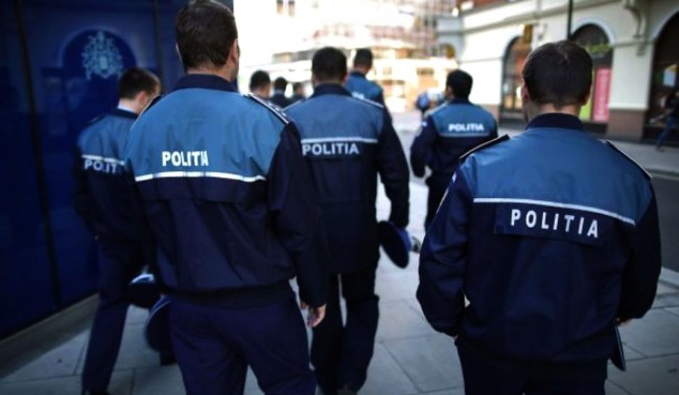 14 polițiști din București, izolați la domiciliu și testați pentru coronavirus