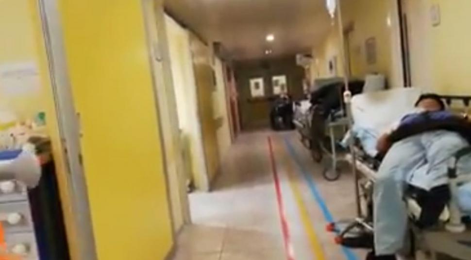 Imagini cutremurătoare dintr-un spital din Bergamo. Bolnavii de coronavirus, intubați pe holul spitalului din cauza lipsei de spațiu - VIDEO
