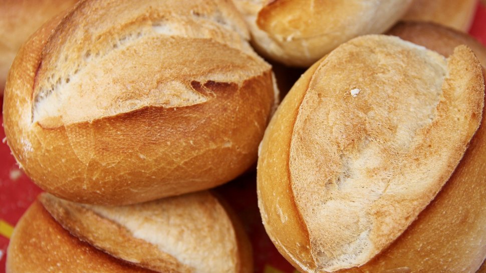 Pâine fără făină, cu doar 3 ingrediente. Rețeta e simplă și rapidă 