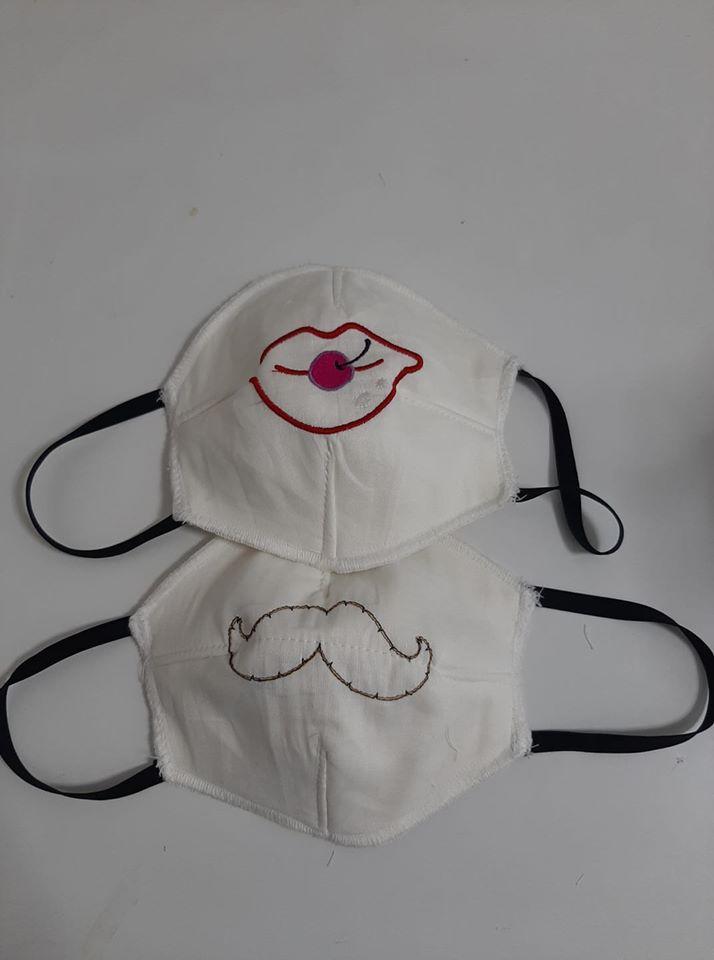 Ștefan este croitor în Italia și dăruiește oamenilor măști de protecție cusute de el: Le-am și decorat. Voiam să fac copiii să zâmbească 650929