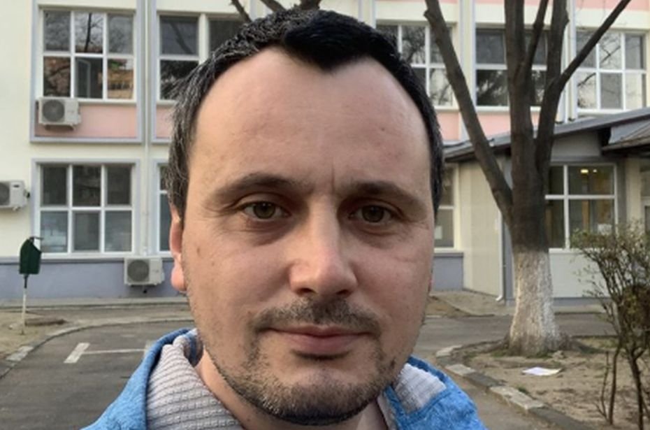 Mărturia unui român vindecat de coronavirus: „Toată lumea e pe stradă! După ce am stat izolat 9 zile aveam o cu totul altă impresie”