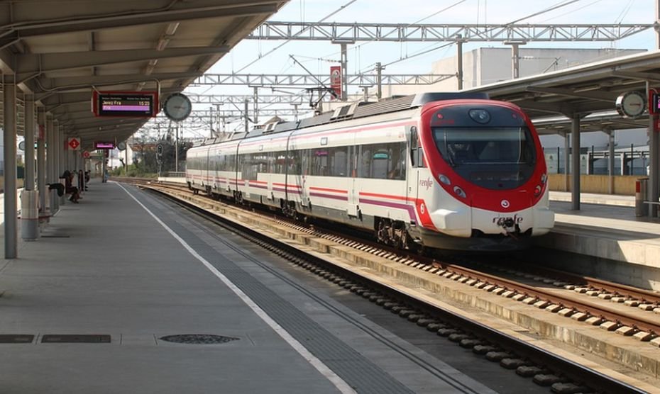 CFR Călători modifică regulile de rezervare a locurilor în trenuri din cauza pandemiei de coronavirus