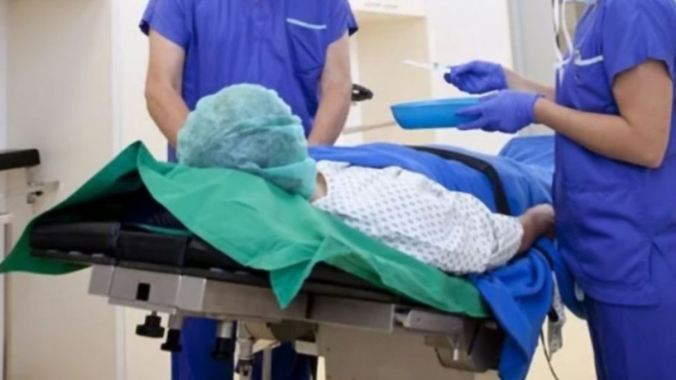 Doctoriță româncă venită din Franța s-a aruncat de la balcon. A fost testată pentru coronavirus