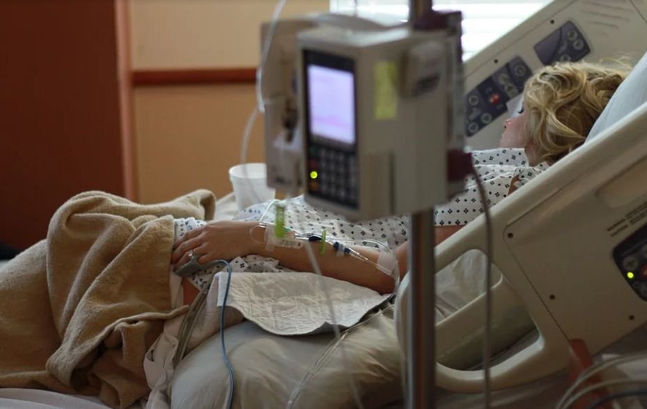 Al patrulea deces de coronavirus în România - o femeie de 72 de ani internată în Spitalul Județean Suceava