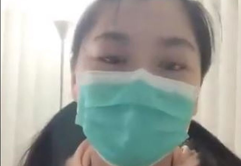 Femeie din China cere iertare americanilor pentru aducerea virusului din Wuhan: "Scuze că am păstrat tăcerea"