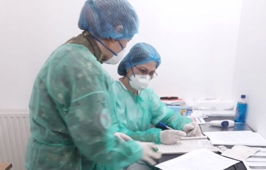 O asistentă medicală de la UPU Cluj s-a infectat cu coronavirus, după ce a luat contact 15 minute cu o pacientă care nu era suspectă