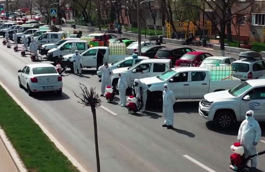 Autoritățile locale din București continuă operațiunea de dezinfecție