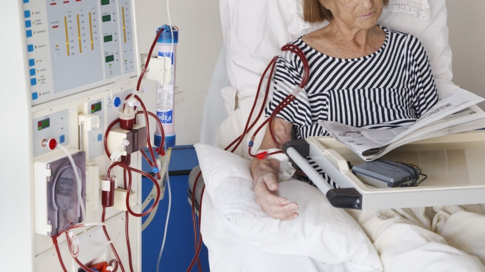 Pacientă cu coronavirus, de 90 de ani, a refuzat respirația artificială și a murit: "Salvați pacienții mai tineri"