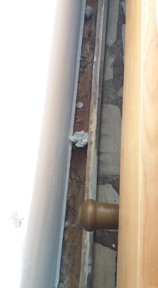 Pacient suspect de coronavirus, condiții inumane la Spitalul din Giurgiu: Multă mizerie în salon și găuri în perete. Vin șopârlele și vrăbiile la bolnavi 654639