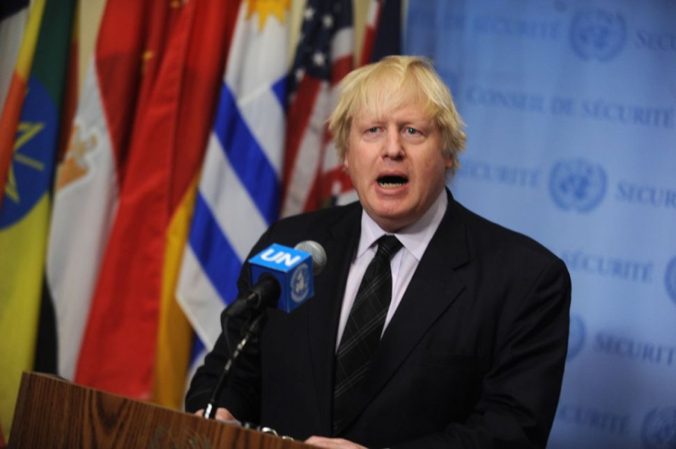 Boris Johnson, transferat la Terapie Intensivă din cauza deteriorării stării de sănătate