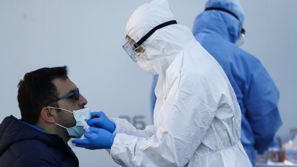 Analiză a specialiștilor din SUA: Vârful pandemiei în România ar fi pe 14 aprilie, sfârșitul, pe 7 mai