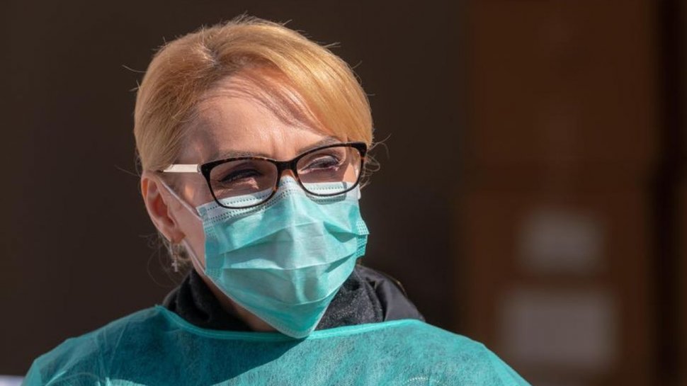 Gabriela Firea: Au ajuns în țară cele 6 000 de teste rapide pentru cadrele medicale din spitalele bucureștene