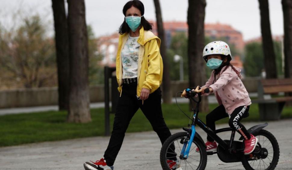 Copiii din Spania au ieșit din case pentru prima dată, după șase săptămâni de izolare 658562