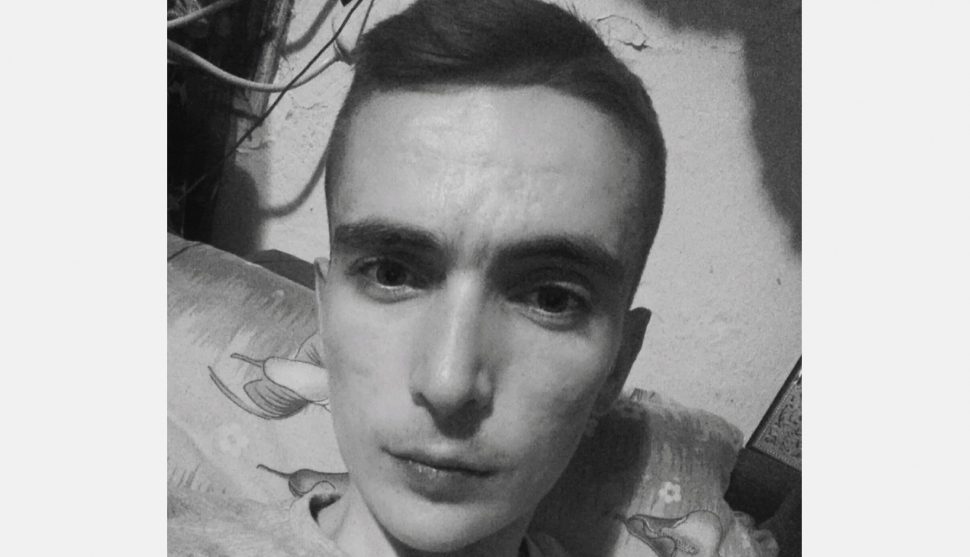 Ionuț a fost adus din Italia, să moară acasă. Băiatul de 16 ani și-a luat rămas bun pe Facebook: "S-a terminat cu boala și cu suferința”