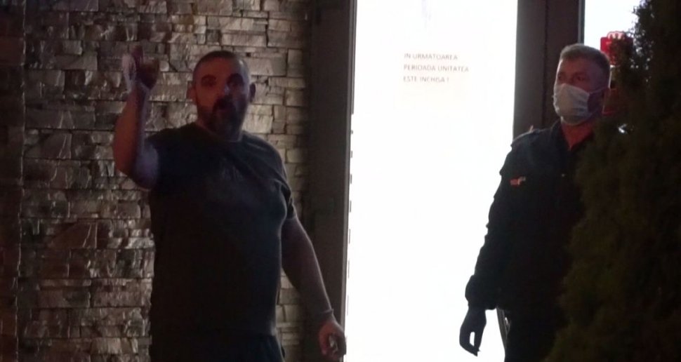 Bărbat adus cu forța de jandarmi la un centru de carantină din Botoșani: ”Tot ce se face e abuziv”