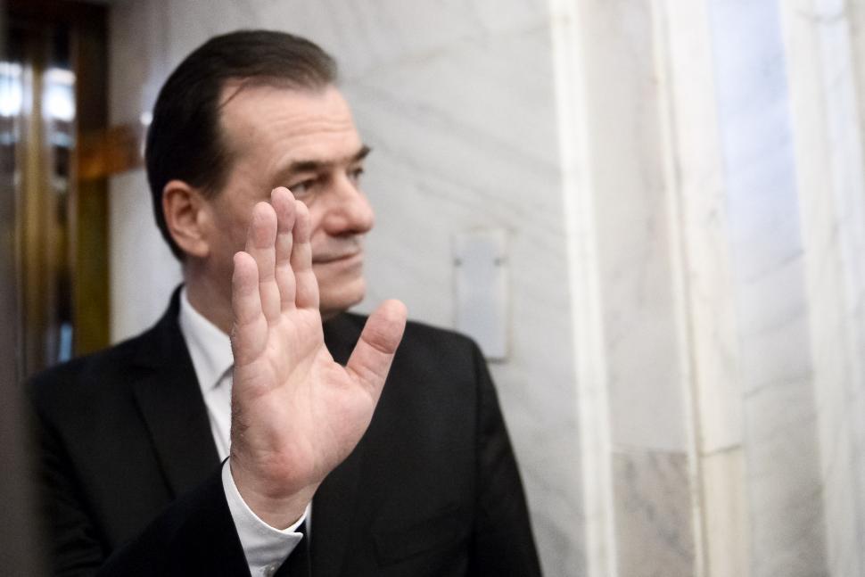 Ludovic Orban a fost întrebat dacă un bucureștean poate merge la mare. Ce a răspuns premierul 