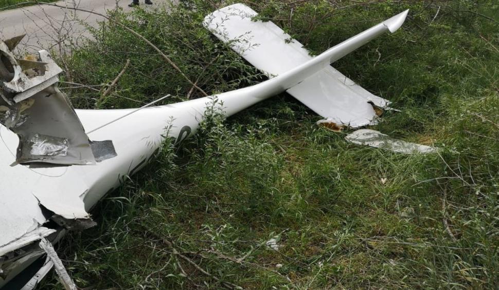 Un avion de mici dimensiuni a aterizat forţat în judeţul Alba 662365