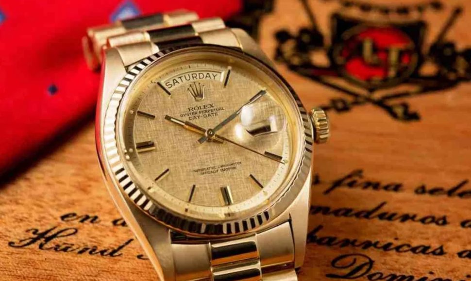 Ceasul Rolex din aur purtat de Ion Iliescu a fost scos la licitație. Care este prețul de pornire